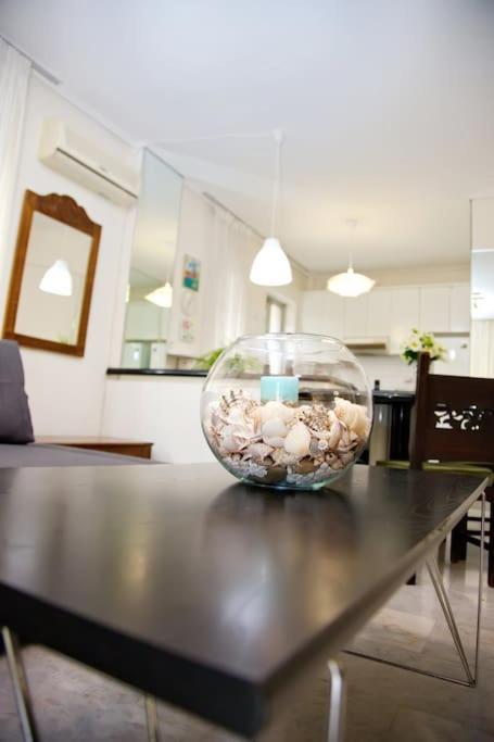 Vegera House Athens Greece Apartment ภายนอก รูปภาพ